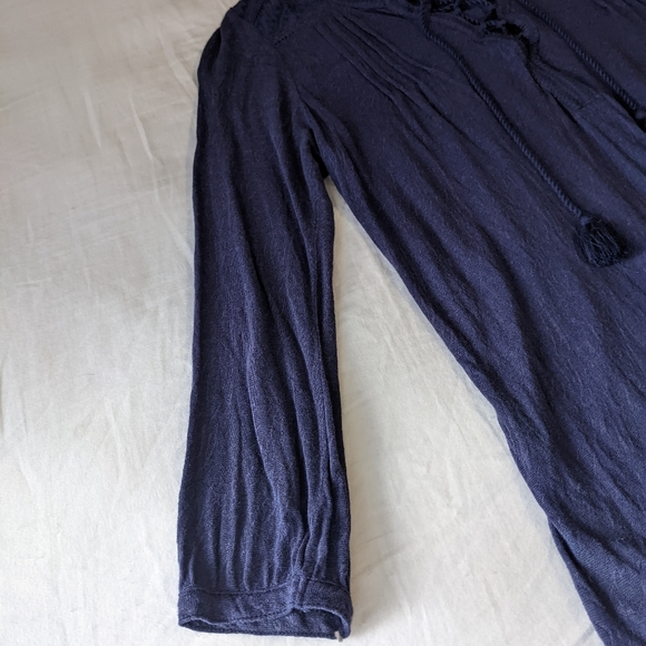 Lucky Brand Tassled tie chest Long Sleeve - Picture 3 of 9